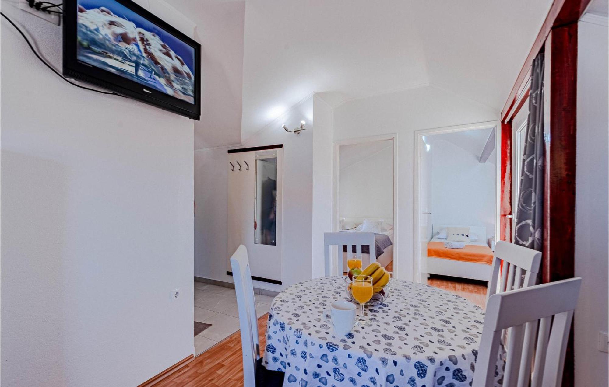 Beautiful Apartment In Vela Luka With Wifi エクステリア 写真