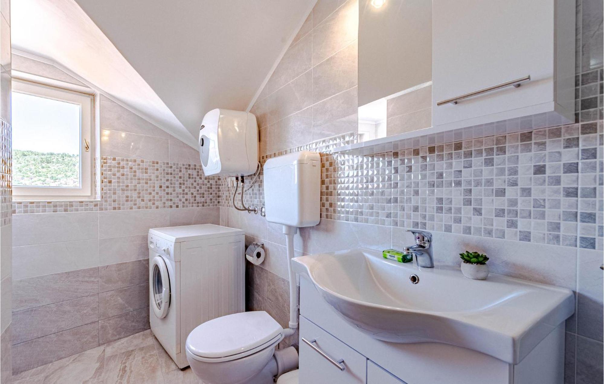 Beautiful Apartment In Vela Luka With Wifi エクステリア 写真