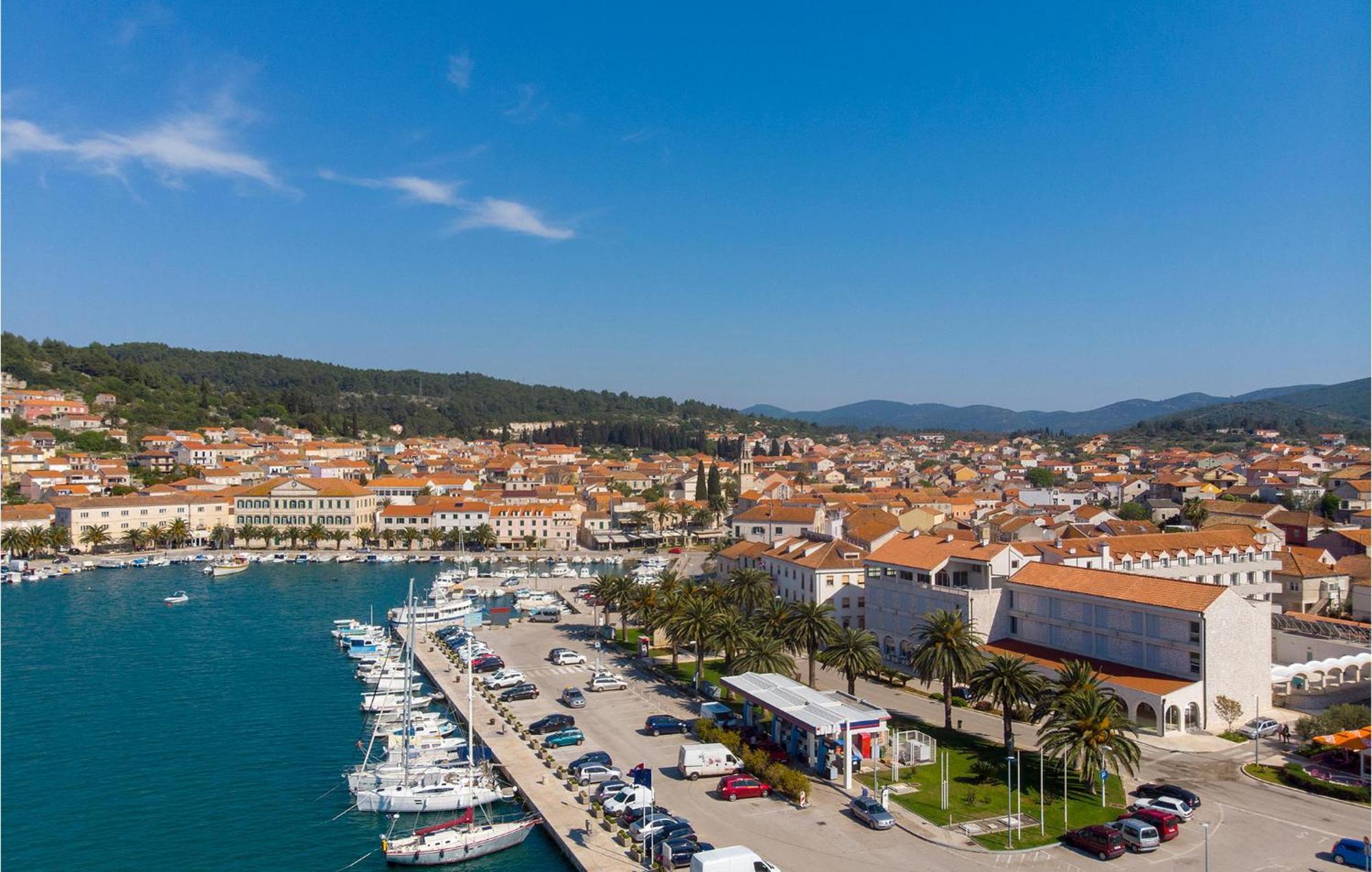 Beautiful Apartment In Vela Luka With Wifi エクステリア 写真