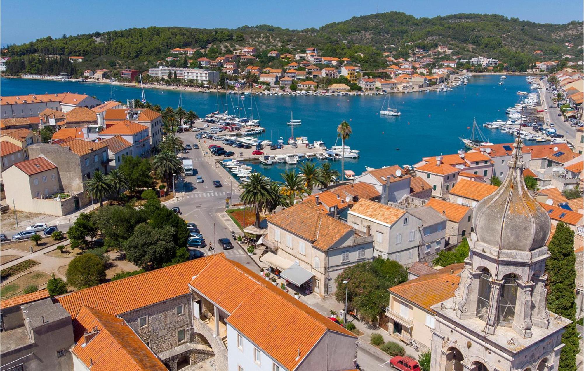 Beautiful Apartment In Vela Luka With Wifi エクステリア 写真